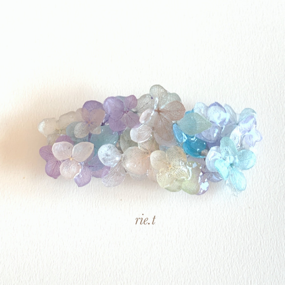【rie.t】本物の紫陽花バレッタ 1枚目の画像