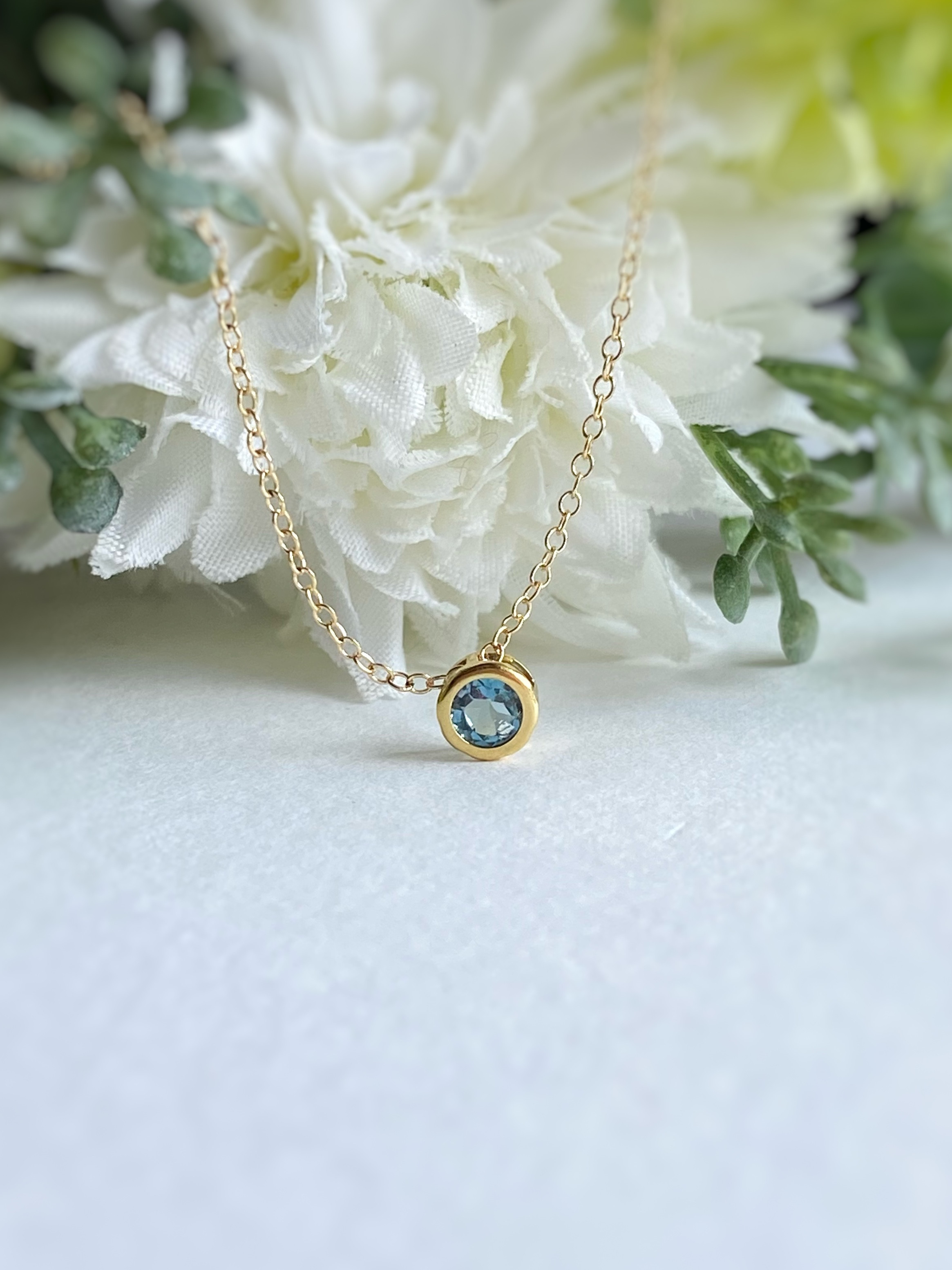 宝石質ロンドンブルートパーズ AAA 4mm ベゼルネックレス 14kgf 11月誕生石 黄玉