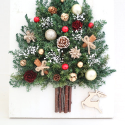 Creema限定　ヒムロスギと木の実のクリスマスツリーアレンジメント　壁掛け・置き型2way 3枚目の画像