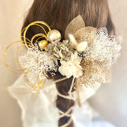 金箔＆水引付き　オレガノグリーンの紫陽花とゴールドのネットチュールの髪飾り／成人式　結婚式　卒業式　振袖　袴　 1枚目の画像