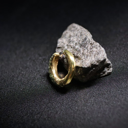 《入荷》月の石 真鍮イヤーカフ 片耳用 8枚目の画像