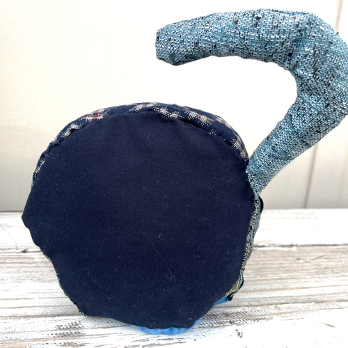 襤褸パッチワーク「猫のぬいぐるみ nnu-001」 ぬいぐるみ tukurite