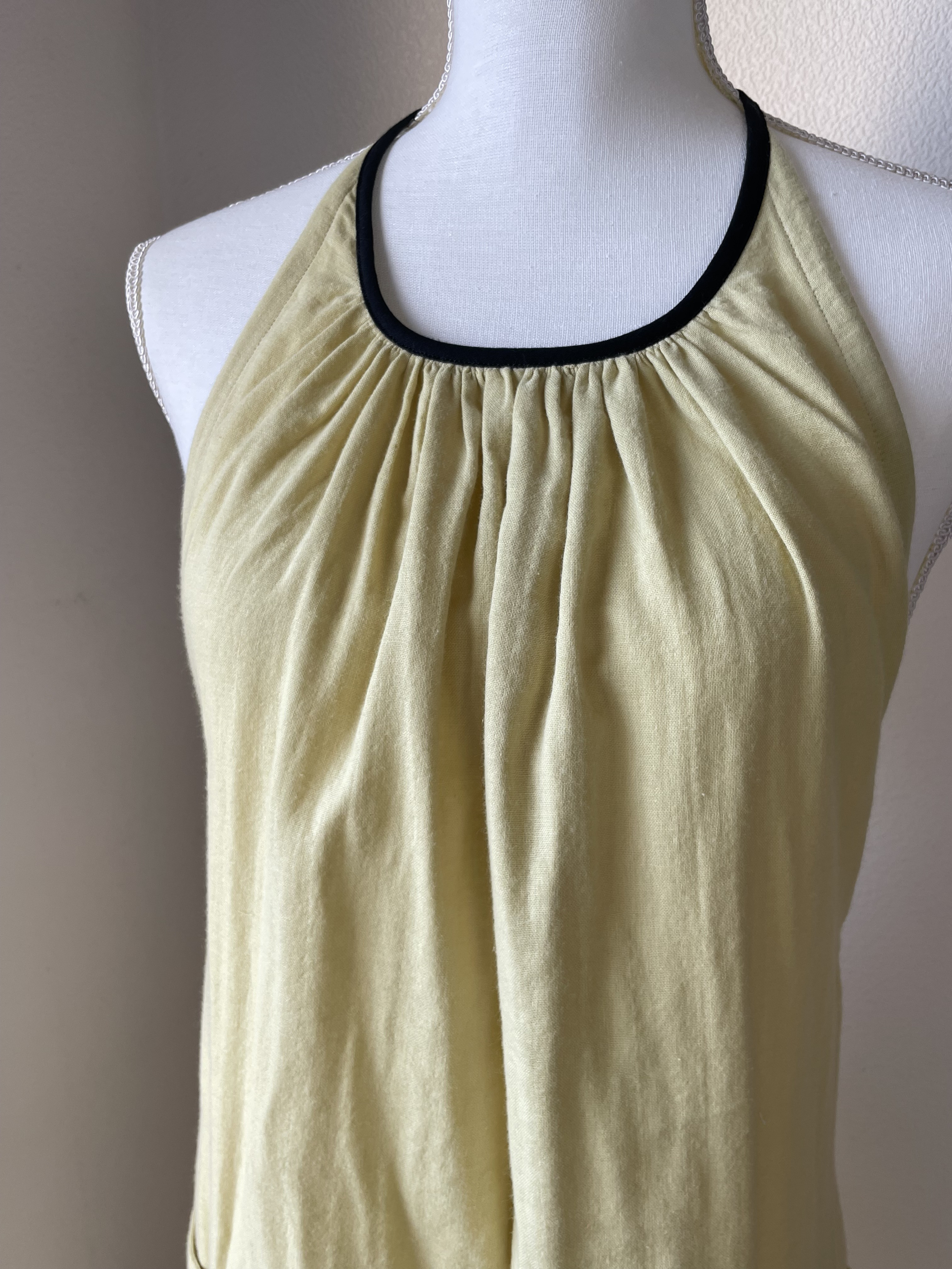 ダブルガーゼのロング丈エプロン(マスタードイエロー）