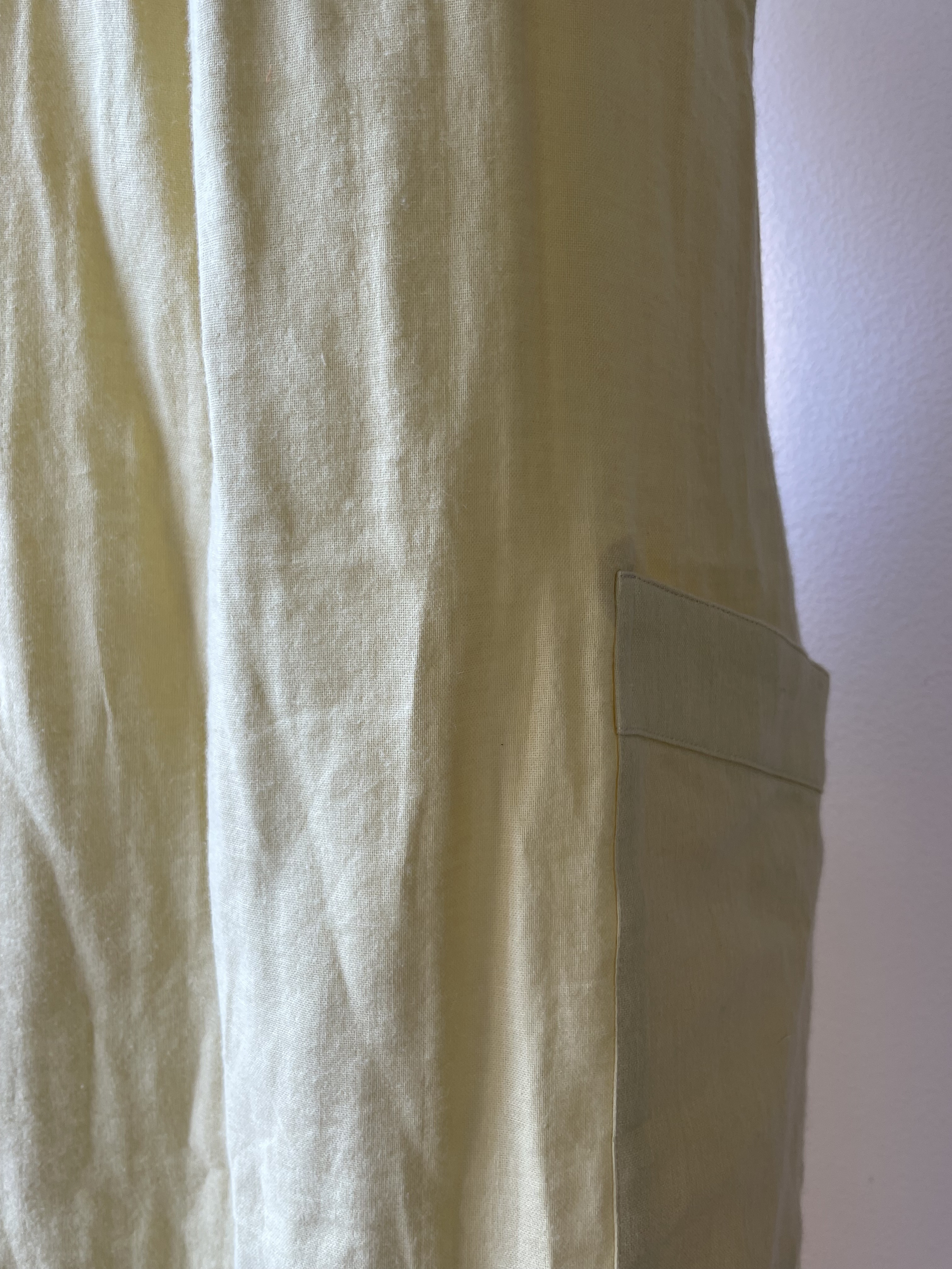 ダブルガーゼのロング丈エプロン(マスタードイエロー）