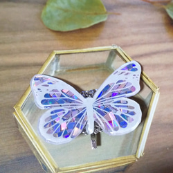 【NEW】冬に舞う 氷蝶 紋白蝶 ポニーフック 4枚目の画像