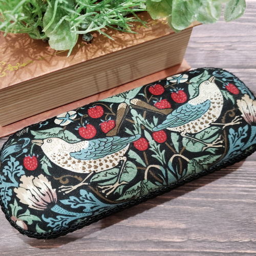 ウィリアムモリスいちご泥棒メガネケース3個セット