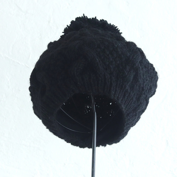 【限定1】羊毛100% アラン模様ニット帽 大人のポンポンウールキャップ フリース付き（ブラック） 10枚目の画像