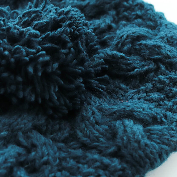 【限量1件】100%羊毛阿蘭圖案針織帽成人絨球羊毛帽帶抓絨（鴨藍） 第7張的照片