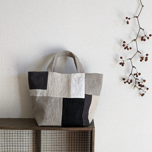 リネンのトートバッグ S△パッチワーク 黒 チャコールグレー トート