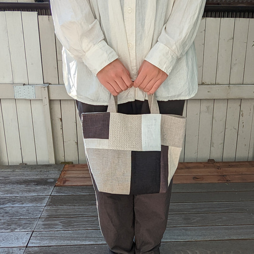 リネンのトートバッグ S△パッチワーク 黒 チャコールグレー トート