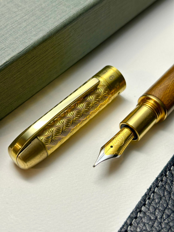 3952老山羊-CEO 綠檀木火焰原銅雙色鋼尖鋼筆M尖限定組合筆・書寫用具  