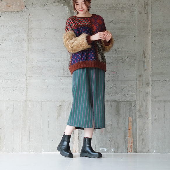 吸睛！環保毛袖拼布毛衣 (22w-17) 紅色 ver.2 第5張的照片