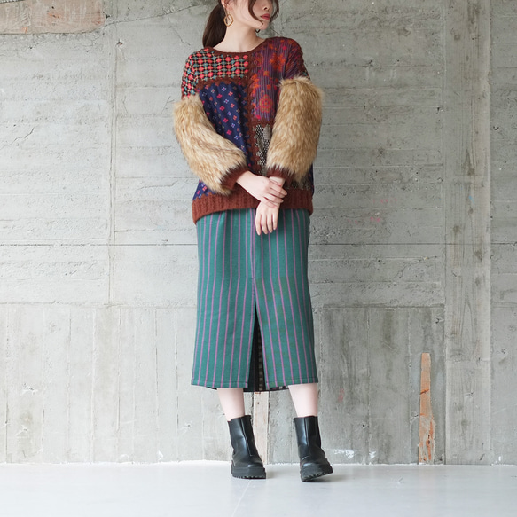 吸睛！環保毛袖拼布毛衣 (22w-17) 紅色 ver.2 第4張的照片