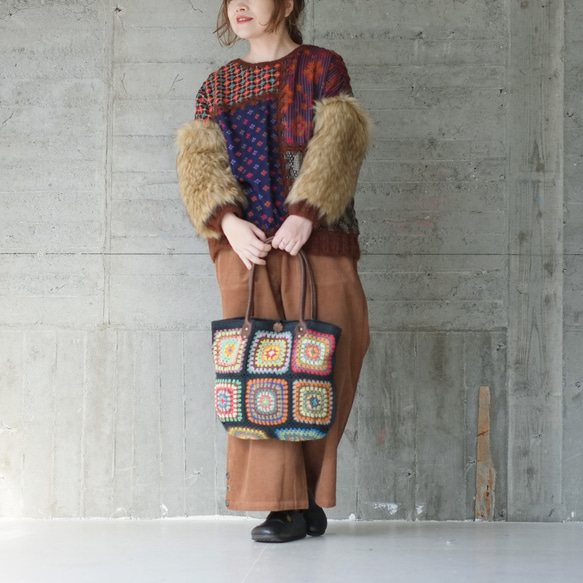 吸睛！環保毛袖拼布毛衣 (22w-17) 紅色 ver.2 第10張的照片