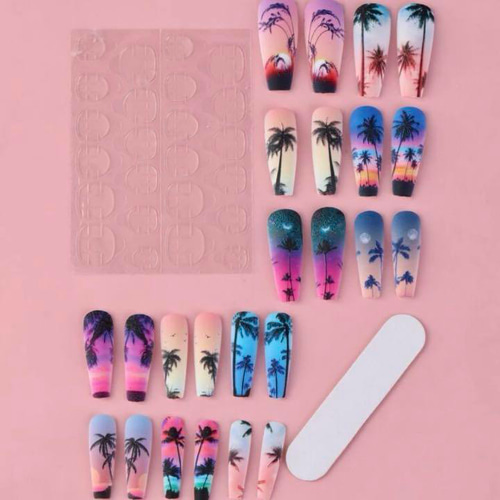 香夏ページ ネイルチップ 盛夏ネイル／ハイビスカス／海と空／サンプルチップ無料 | iichi 日々