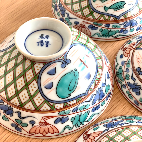 京焼・清水焼】京都 水野春陽窯 色絵 吉祥文様 夫婦茶碗 兎 魚 京焼・清水焼】京都 水野春陽窯 色絵 吉祥文様 夫婦茶碗 兎 魚