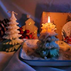 『早割クリスマス2022』雪解けクリスマスキャンドル/インテリア/ギフト/おしゃれ/冬のクリスマスツリー☆2個セット 5枚目の画像
