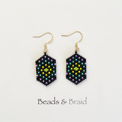 デリカビーズピアス/イヤリング 花火 ピアス（フック・チェーン