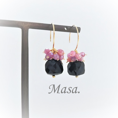 14kgf ブラックスピネルとルビーのピアス 14kgf ブラックスピネルとルビーのピアス