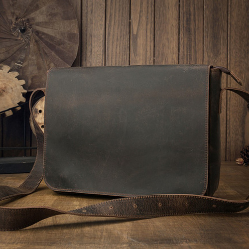 手作りのレザーメッセンジャーバッグ 手作り皮革メッセンジャーバッグ メッセンジャーバッグ LL-studio 通販