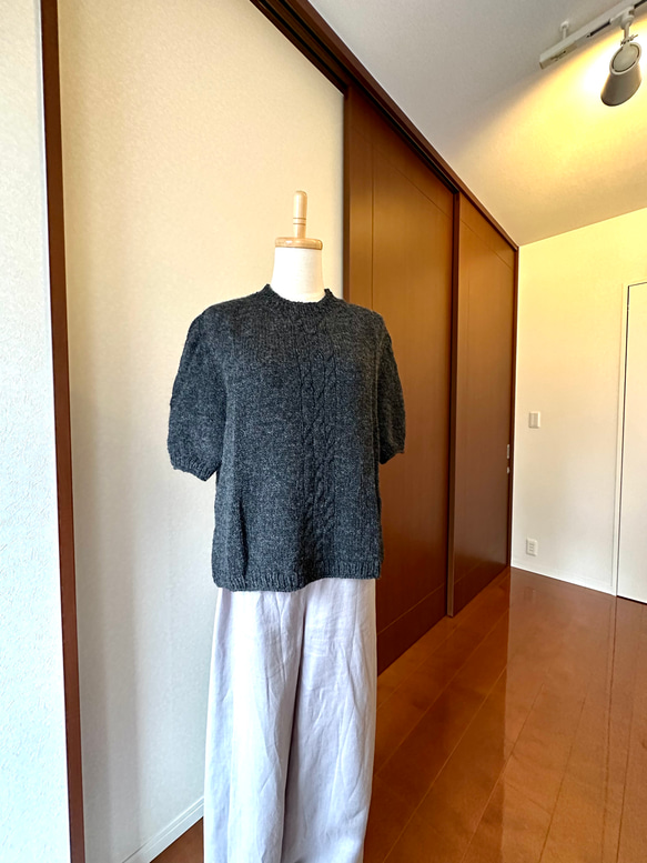 肩幅広め☆パフスリーブsweater【1点のみ】 3枚目の画像