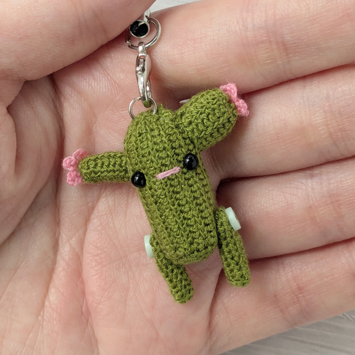 受注生産】ちょっとシュールなサボテンくん あみぐるみ ストラップ