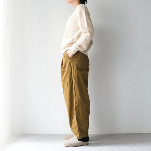 ✨40％OFF✨ドビーコーデュロイ タックデザインパンツ vent blanc