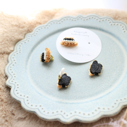 再販】ﾌﾞﾗｯｸ×ｺﾞｰﾙﾄﾞの大人ｶﾗｰ⸝⋆なﾋﾞｰｽﾞとｽﾊﾟﾝｺｰﾙのﾋﾞｰｽﾞ刺繍
