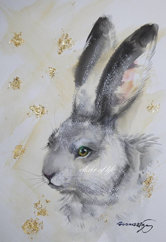 粉雪とウサギ(水彩画用紙、墨絵、21cm×２９ｃｍ、Ａ４サイズ、墨、水彩、アクリル、金箔、パステル） 1枚目の画像