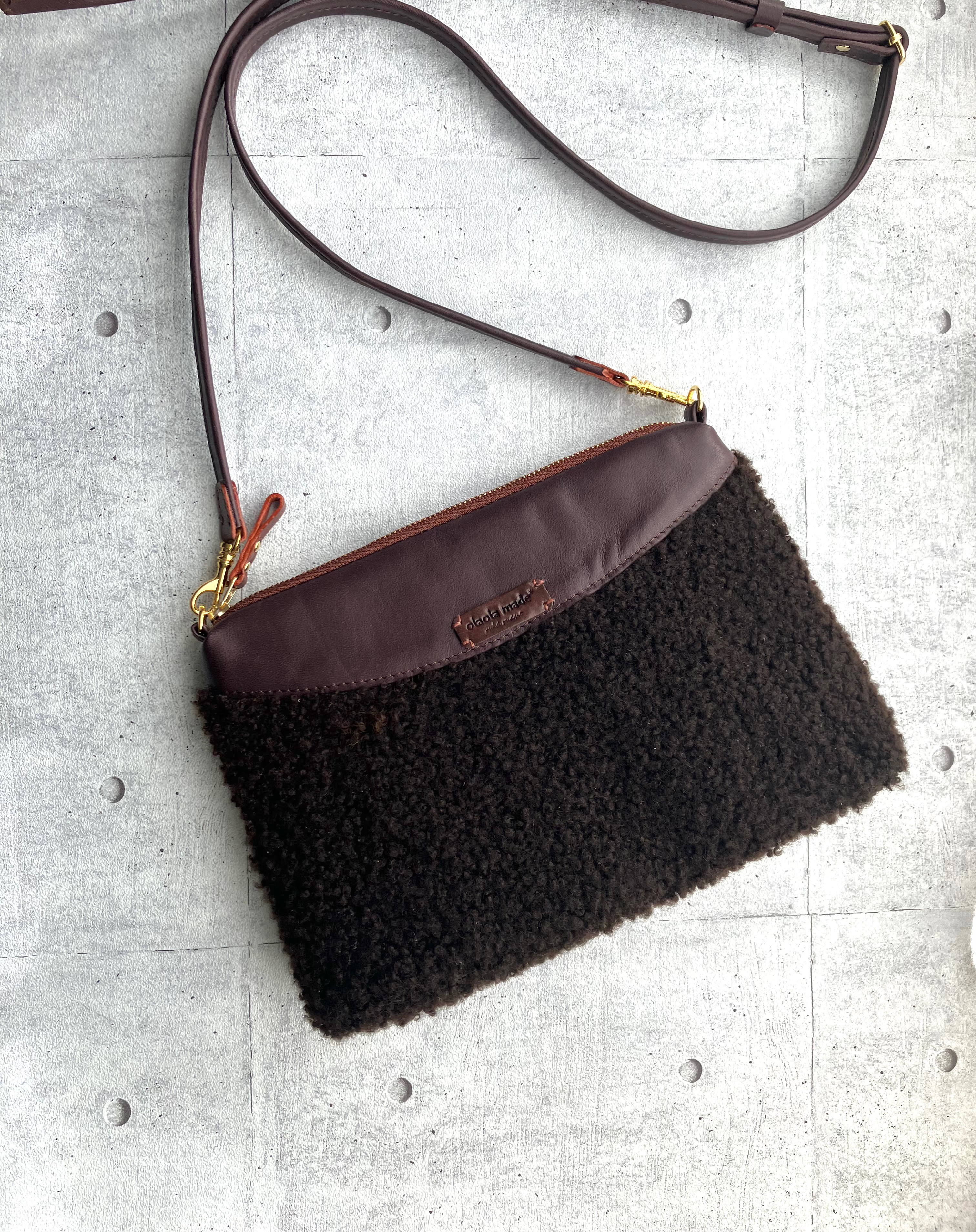 ウォレット機能付き⭐︎リアルムートンのショルダーバッグ《送料無料》