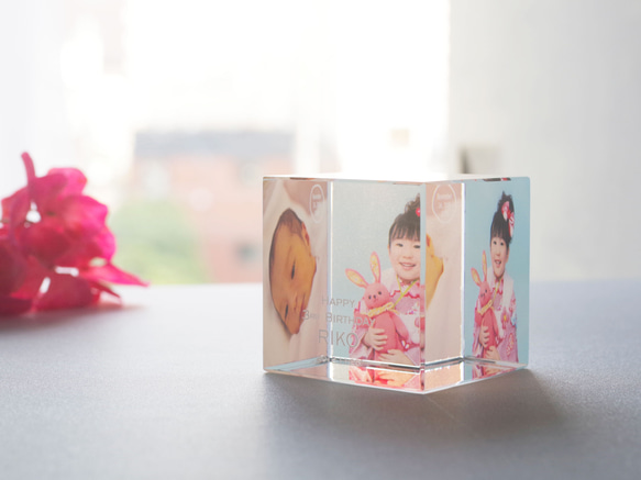 【写真入り】　クリスタルガラスのフォトキューブオーナメント／60角／写真２面＋名入れ／LC-60cube-p2 7枚目の画像