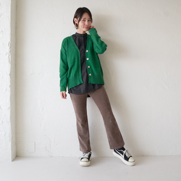 Morino Gakko 鬆緊腰舒適保暖燈芯絨褲（灰米色） 第12張的照片