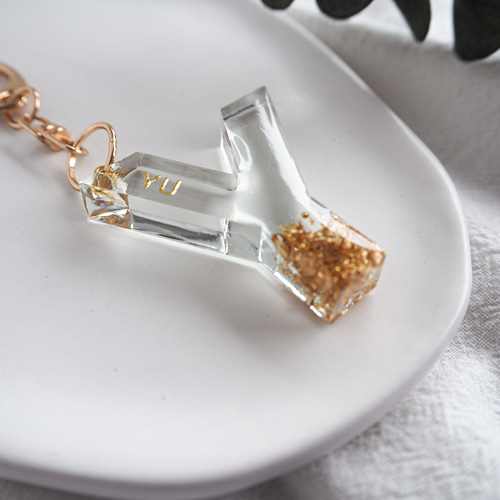 clear】名入れ レジン キーホルダー バッグチャーム プチギフト お揃い