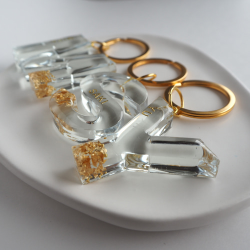clear】名入れ レジン キーホルダー バッグチャーム プチギフト お揃い