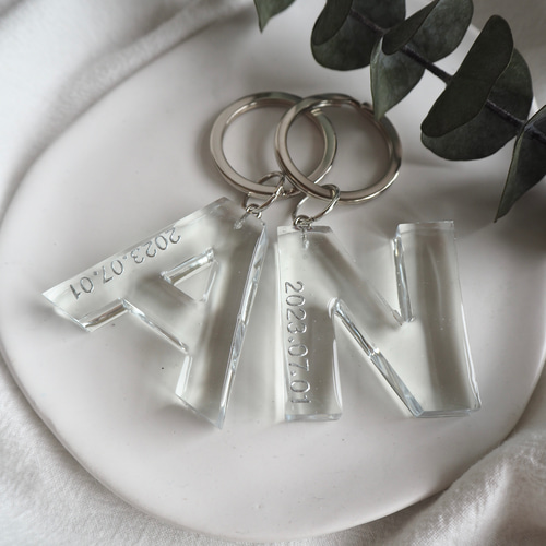 clear】名入れ レジン キーホルダー バッグチャーム プチギフト お揃い