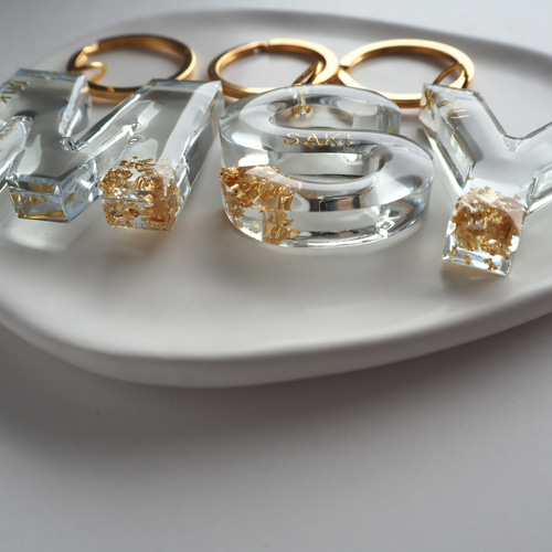 ⭐️あいき⭐️ページ　名入れチャーム　レジンキーホルダー 名入れ/文字入れ無料】紫陽花スクエアチャーム レジン