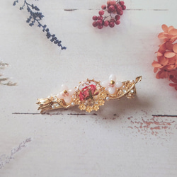 お花とひらひらリボンのアンティーク風ポニーフック(グレイッシュ