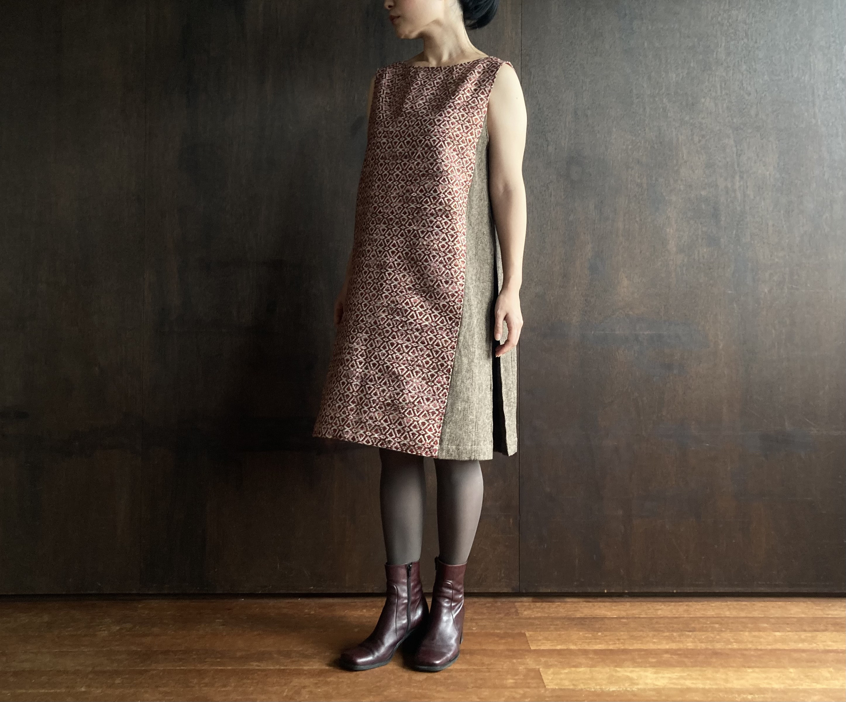 ウインタードレス　flower（red）/brown　ヴィンテージ・コロゾボタン