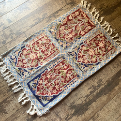 カシミールの手刺繍ラグ カーペット・絨毯・ラグ・マット nidhi