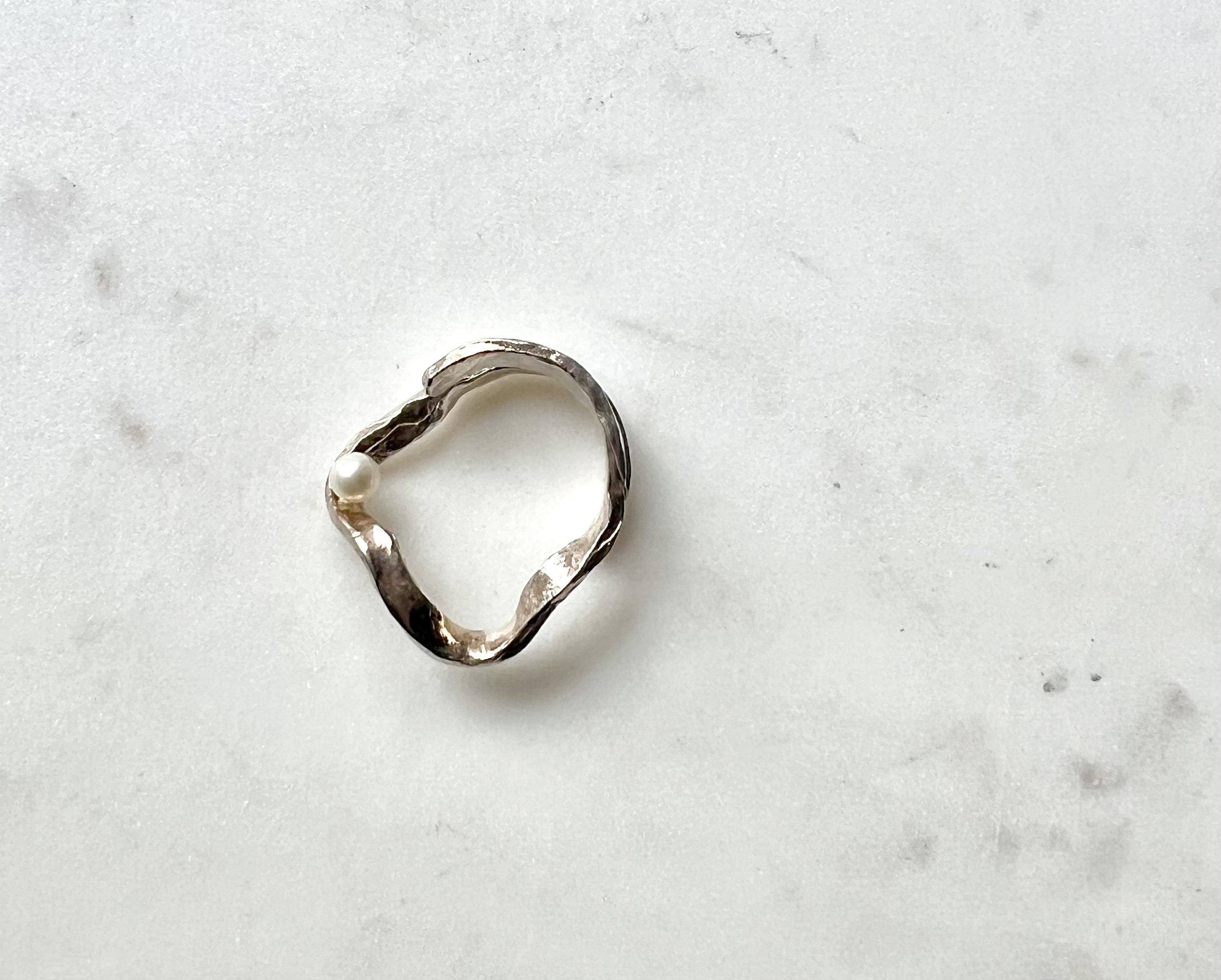 The Orbit Ring _オービット　リング　パール　シルバー