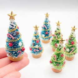 いちごタルトのクリスマスツリー ミニチュアスイーツの通販 by