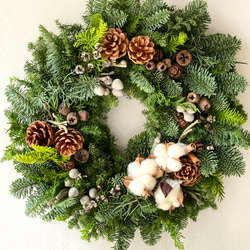 大人クリスマス！ 森の祈り針葉樹のリース ／生花からドライになる