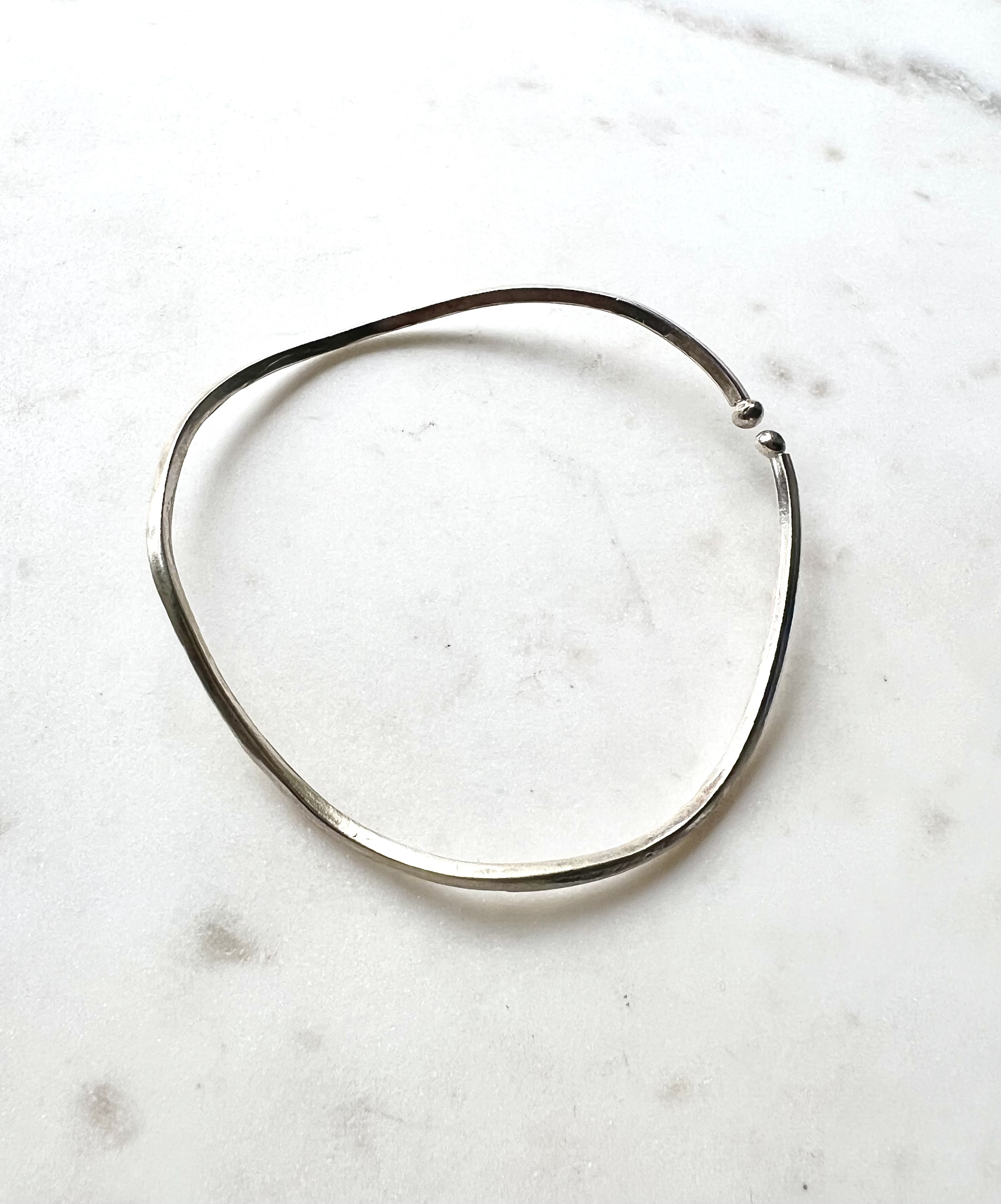 Twist_シルバー　イヤーカフ(大)　兼　バングル