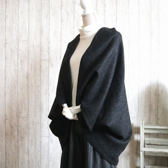 [100% 高品質羊毛短上衣❣️3way] 溫暖時尚的圍巾 木炭禮品也可用 [均碼] 第2張的照片