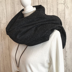 [100% 高品質羊毛短上衣❣️3way] 溫暖時尚的圍巾 木炭禮品也可用 [均碼] 第11張的照片