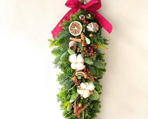 参考J流木ハンガーつき生枝もみの木ミニフライングリース冬