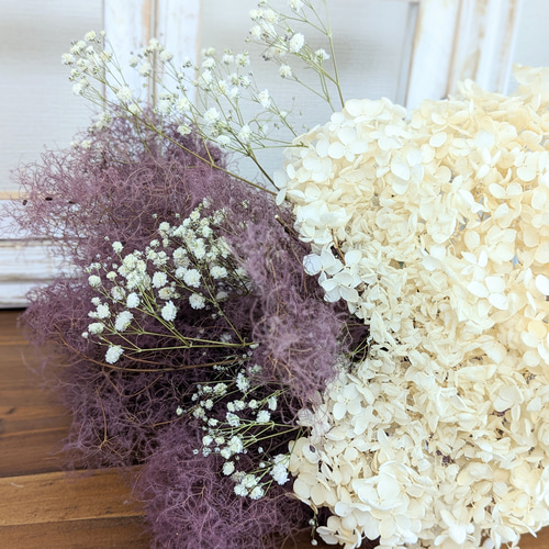 花瓶付き！スモークツリーとホワイト紫陽花のアンティークドライ