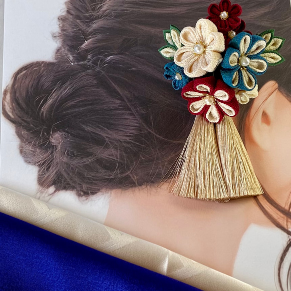 つまみ細工 ブーケの髪飾り 「ありあけ」取り外し可能タッセル 成人式 卒業式 袴 レトロモダン 13枚目の画像