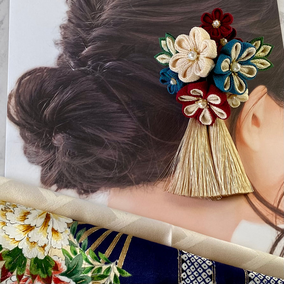 つまみ細工 ブーケの髪飾り 「ありあけ」取り外し可能タッセル 成人式 卒業式 袴 レトロモダン 11枚目の画像