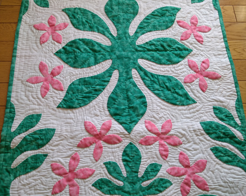 ハワイアンキルトタペストリー 3時のあなた ハワイアンキルト